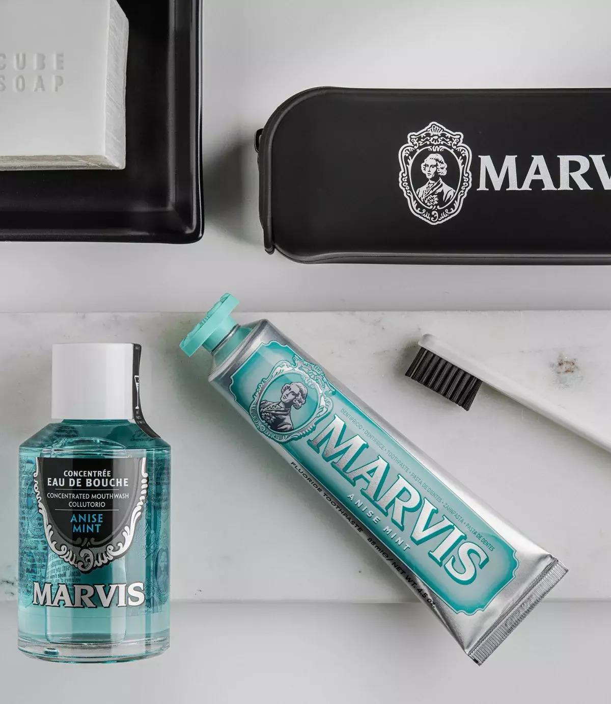 Kem Đánh Răng Marvis Anise Mint